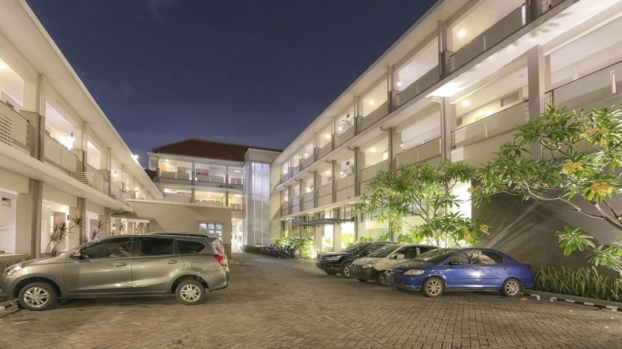 Hotel Quirin Semarang Exteriér fotografie